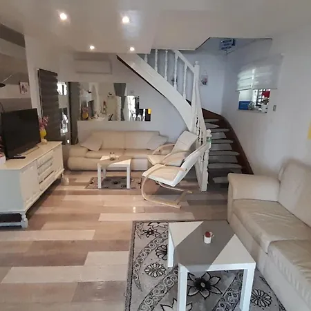 Elegance Villa *