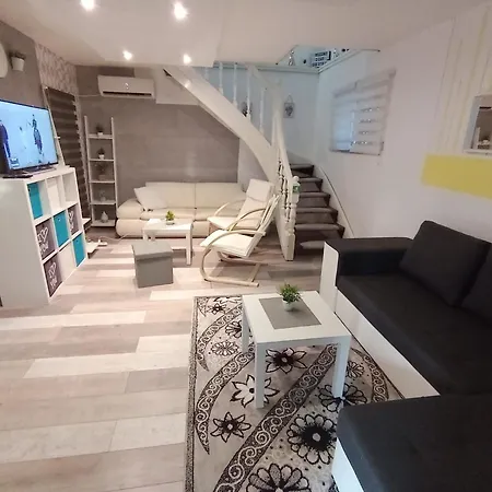 Villa Elegance *